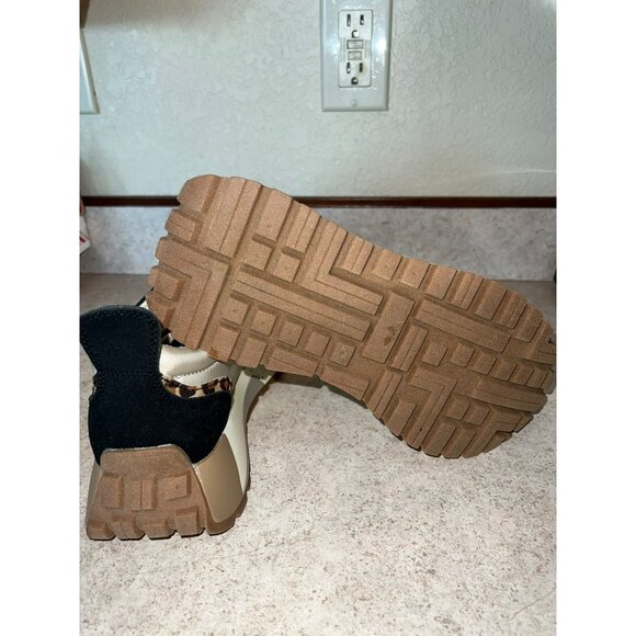 Very G Leopard Print Womens Sneakers Size 8.5 With Star Detail & Chunky Sole Bei - Picture 5 of 6